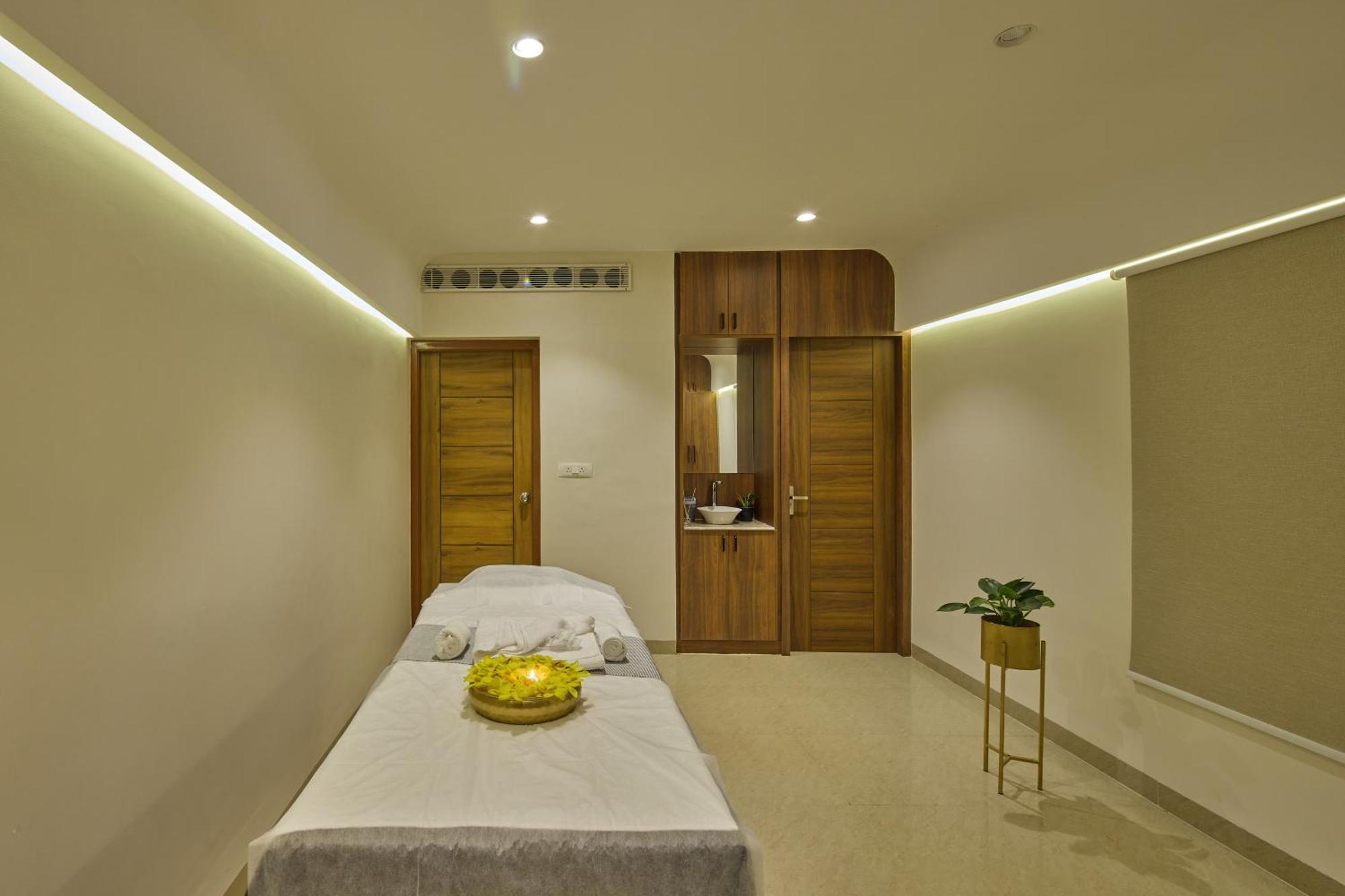Hotel Regenta 5*