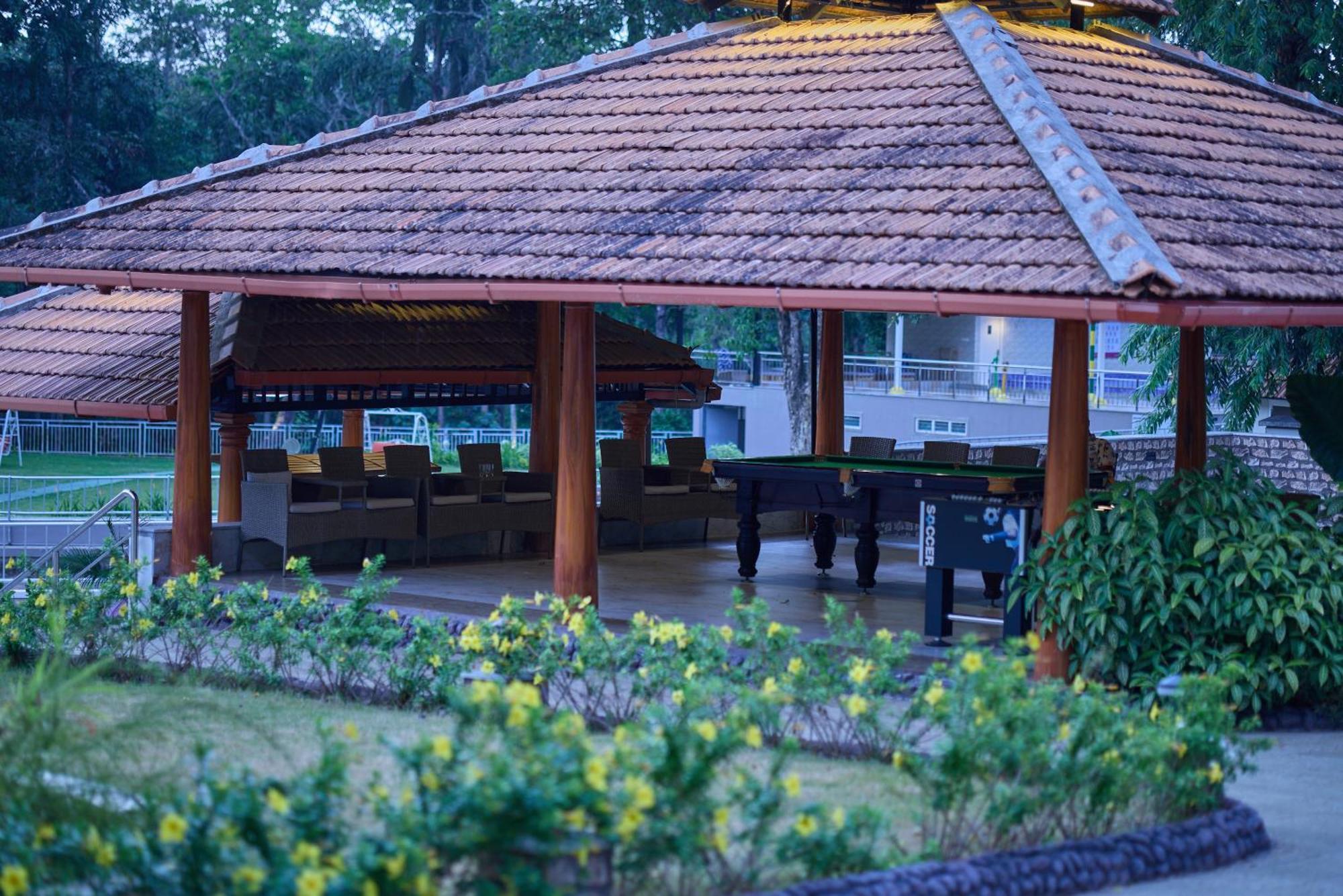 Regenta Hotel 5*